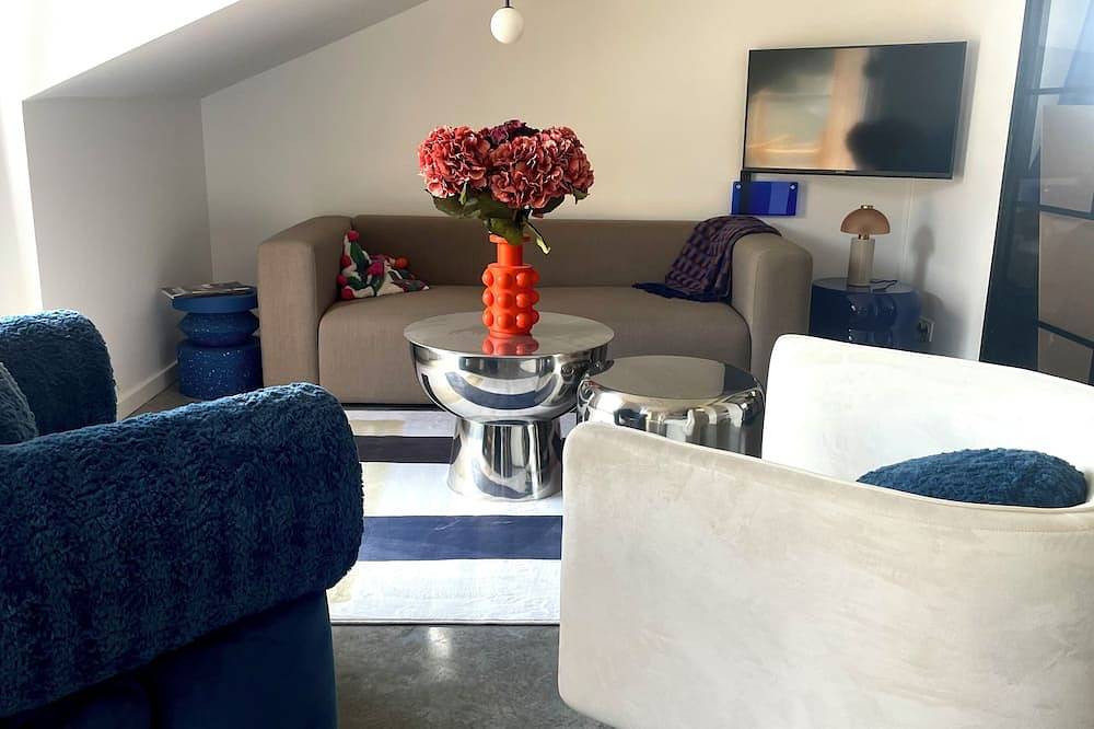 Apartamento entero, Modern apartment overlooking the city in Pays de Pontarlier, Doubs (desambiguación)