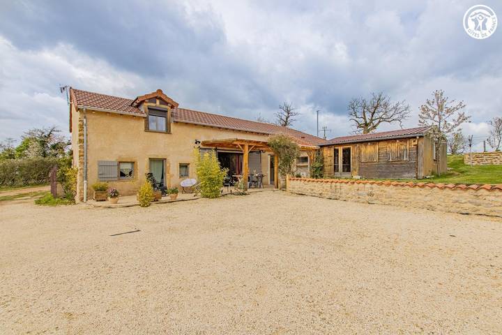 Gîte pour 4 personnes, avec Terrasse et Jardin