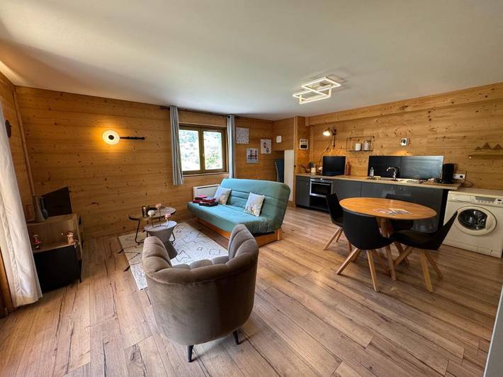 Gîte pour 2 personnes, avec terrasse et jacuzzi dans Glières-Val-de-Borne - 2