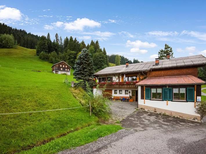 Chalet für 16 Personen, mit Terrasse in Schwarzenberg