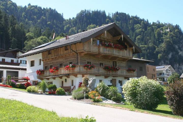Appartement de vacances pour 2 personnes, avec vue et jardin