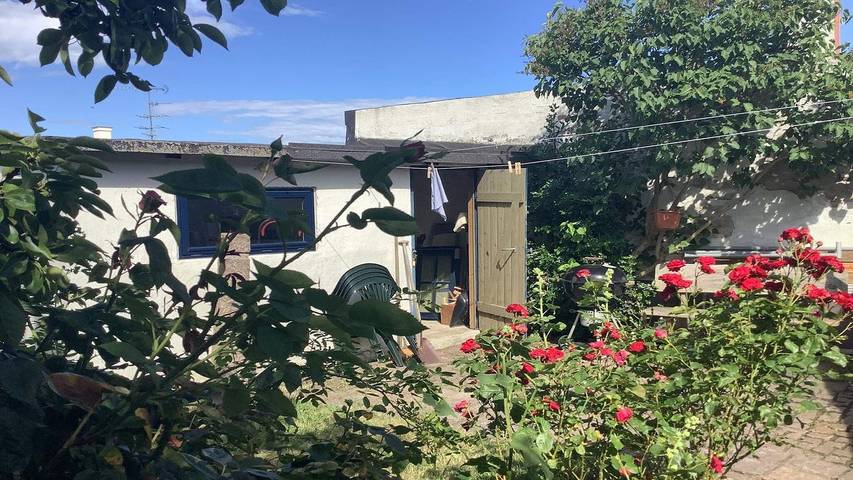 Ferieudlejning for 6 personer, med have i Sandvig