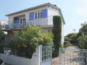 Gîte pour 6 personnes, avec terrasse, animaux acceptés dans Plage Maillol