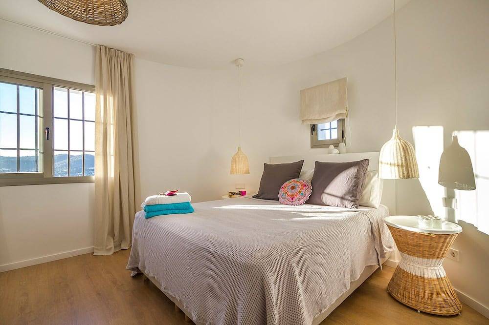 Fabelhafte, komplett renovierte Villa St. Agustin Ibiza mit herrlichem Ausblick in Sant Agustí des Vedrà, Sant Josep de sa Talaia