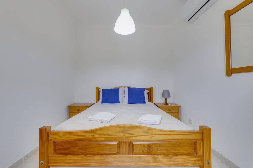 Casa Teresinha in Luz, Faro Distrikt