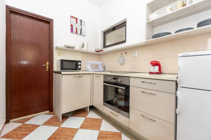 Ferienwohnung für 3 Personen, mit Balkon, mit Haustier in Omis