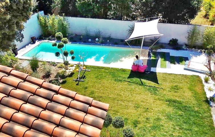 Encantador Apartamento de 200m2 con Piscina y Parking in Châteaurenard, Region de Arles