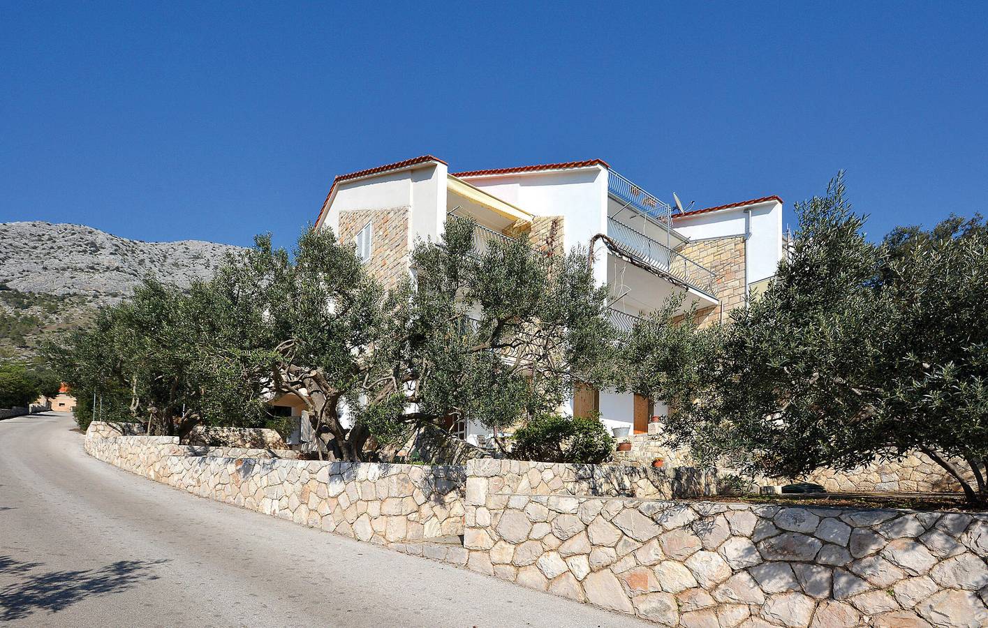 Entire holiday apartment, Holiday apartment for 3 people with terrace in Hvar