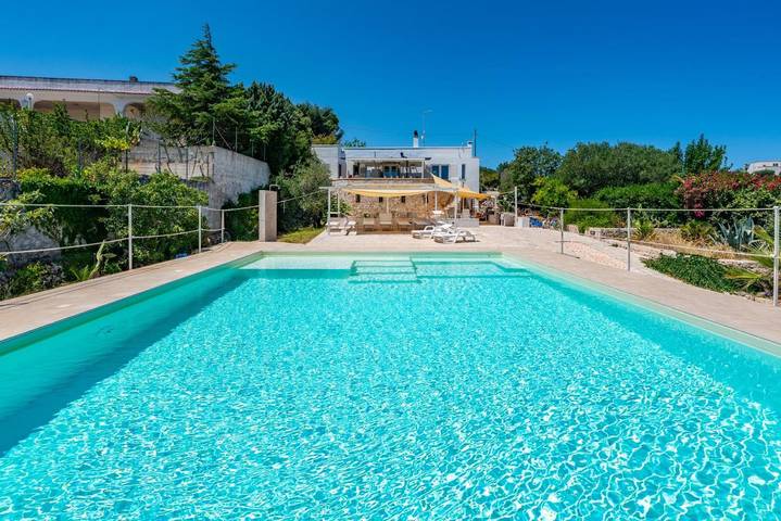 Villa voor 4 personen, met zwembad en tuin, met huisdier in Ostuni