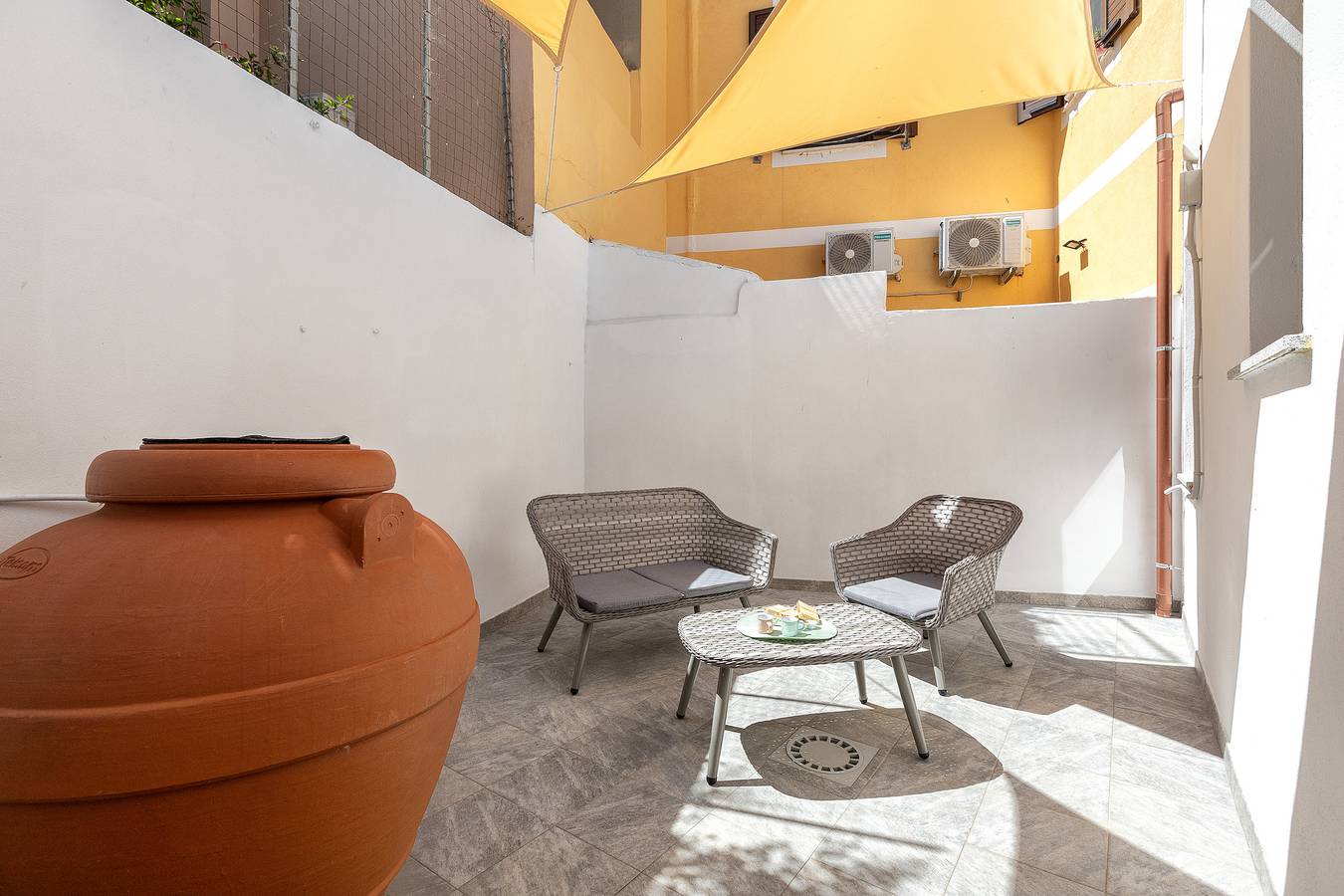 Ferienhaus 'Oikos 58' mit privater Terrasse, Wi-Fi und Klimaanlage in Porto Torres, Sassari Provinz