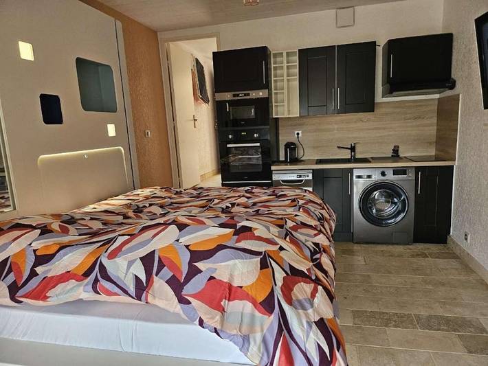 Gîte pour 2 personnes, avec vue et balcon dans Plage des Salins (Hyeres) - 2