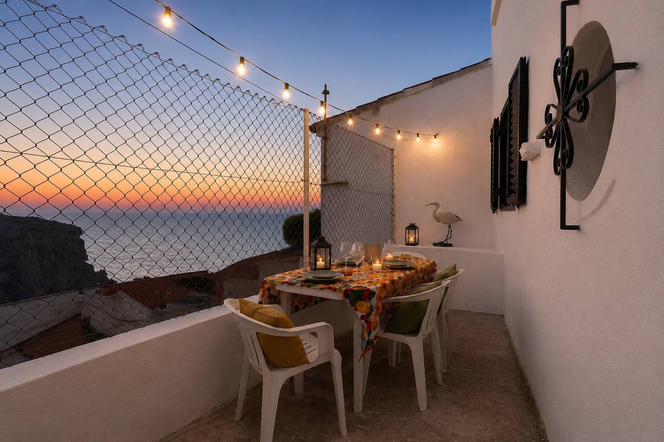 Casa Sol y Mar: Vistas al Mar, Terraza Privada y Balcón in Azenhas do Mar, Costa de Lisboa