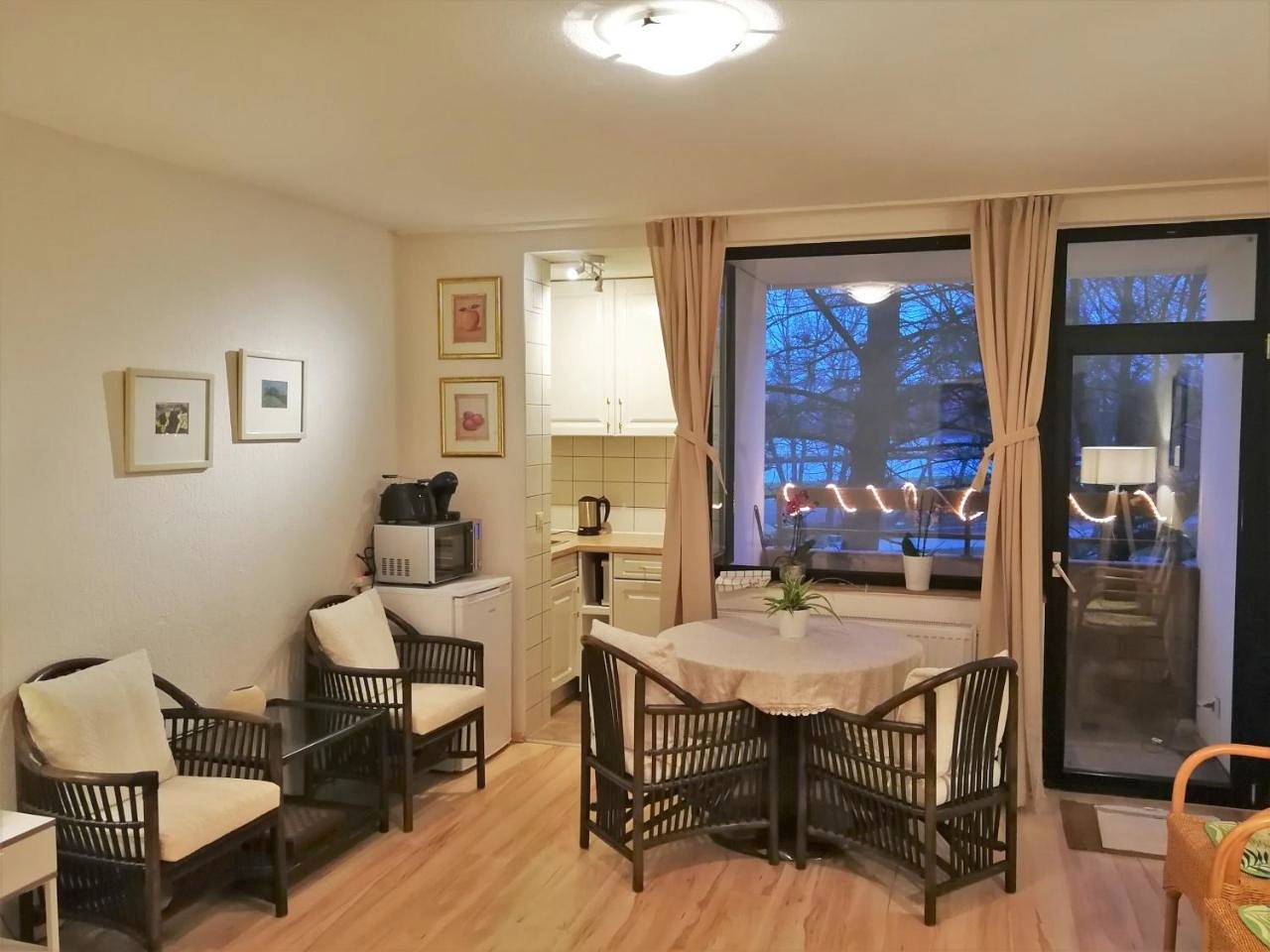 Ganze Wohnung, Ruhiges Apt. direkt am Naherholungsgebiet mit Seeblick, Zentrum 5min, Messe 18min in Nürnberg, Frankenalb