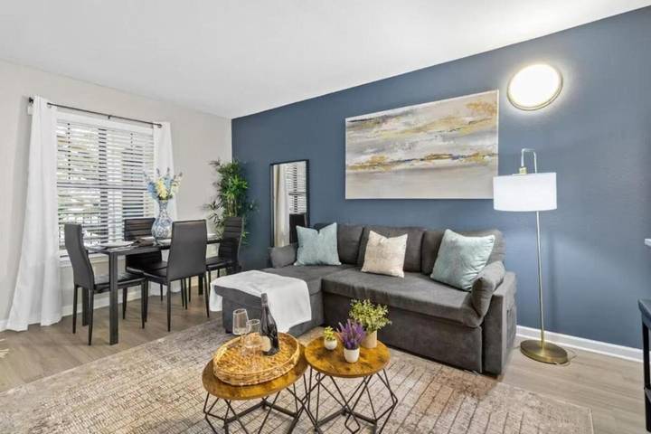 Ferienwohnung für 6 Personen, mit Garten und Pool sowie Whirlpool - 1