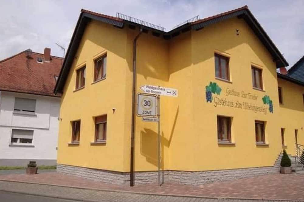 Doppelzimmer 12 - Gästehäuser Am Nibelungensteig in Lautertal, Bergstraße
