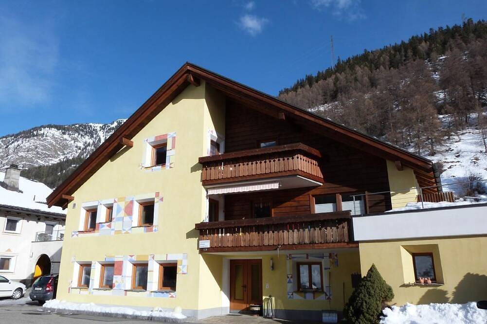 Ganze Wohnung, Ferienwohnung Zernez für 1 - 2 Personen mit 1 Schlafzimmer - Ferienwohnung in Zernez, Unterengadin