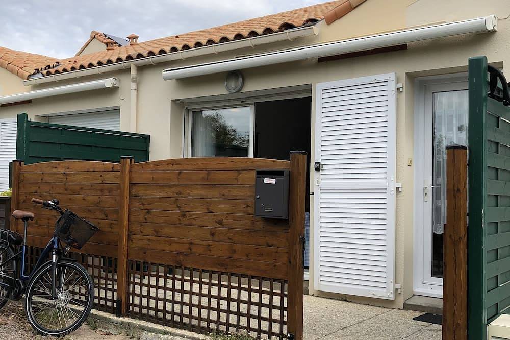 House in Pornic 700m from the beach - sleeps 4/5 in Pornic, Côte de Jade
