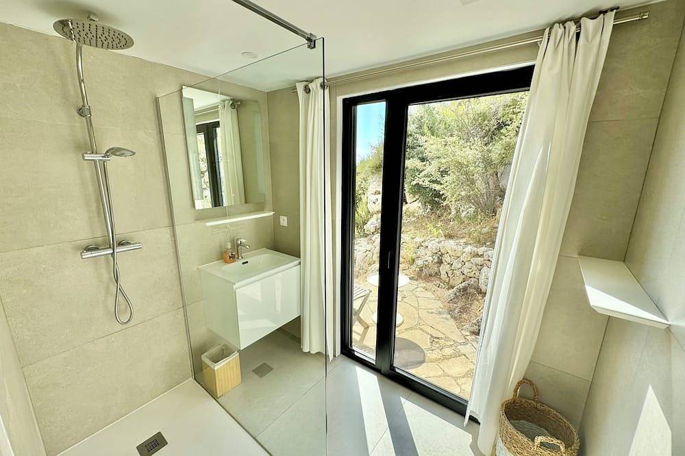 ¡Promoción Del 14/9 Al 21/9! Villa Turística Y Piscina Con Vistas Impresionantes in Tourtour, Region de Draguignan