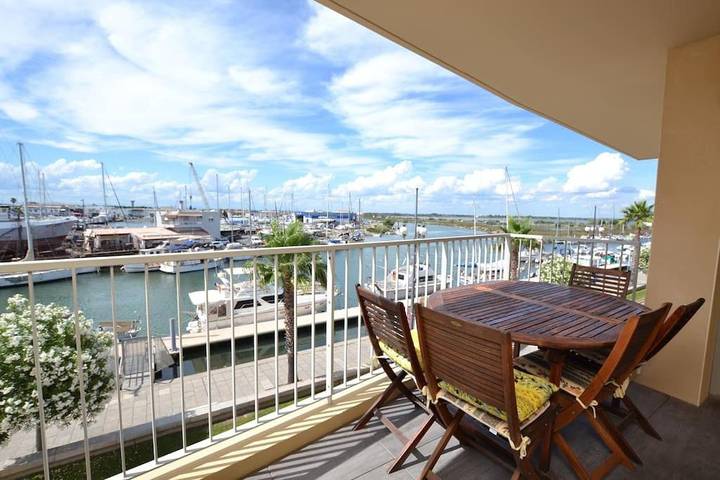 Gîte pour 6 personnes, avec terrasse et vue dans Gare Du Grau Du Roi - 4