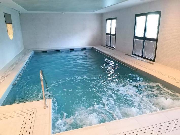 Appart’hôtel pour 2 personnes, avec Balcon et Terrasse ainsi que Piscine et Sauna