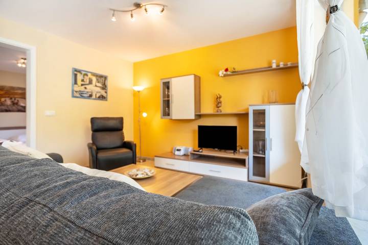 Appartement entier, Appartement 'U9 Eg' avec terrasse privée, jardin privé et Wi-Fi in Röbel, Lac Müritz