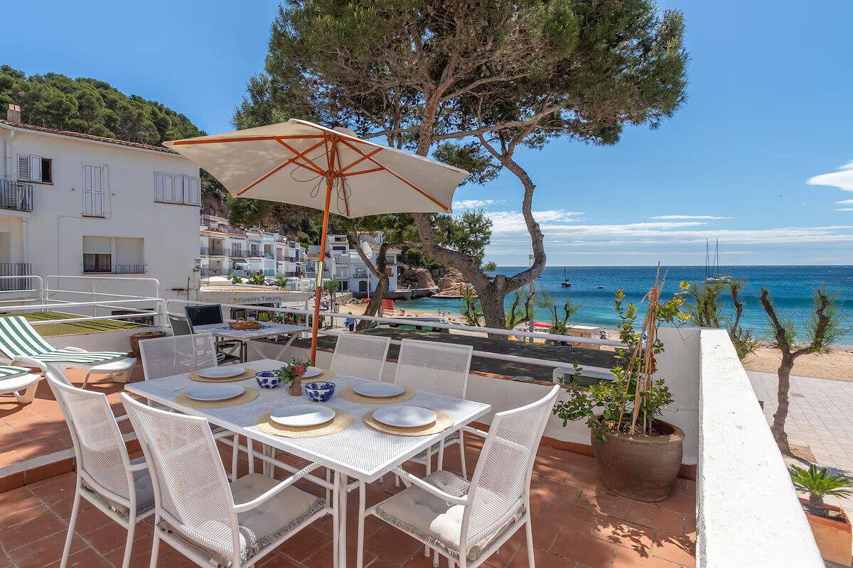 Appartement entier, Terraza Única y Vistas al Mar. A pie de Playa in Platja de Tamariu (Palafrugell), Tamariu
