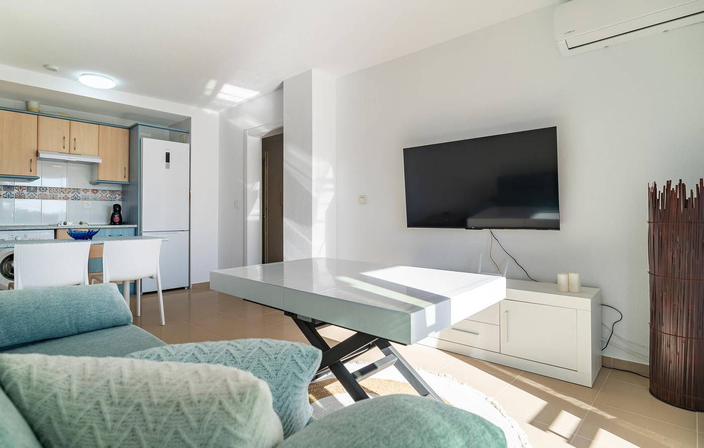 Appartement de vacances entier, Retraite avec vue sur l'océan, avec piscine et terrasse - 2 km de Playa El Peñoncillo in Torrox Costa, Torrox