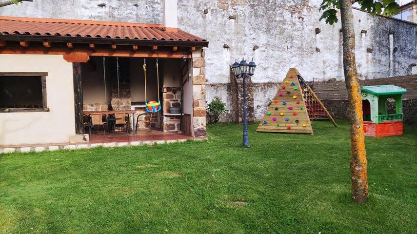 Casa rural para 8 personas, con jardín y vistas, Se admiten mascotas en Sotillo del Rincón - 3