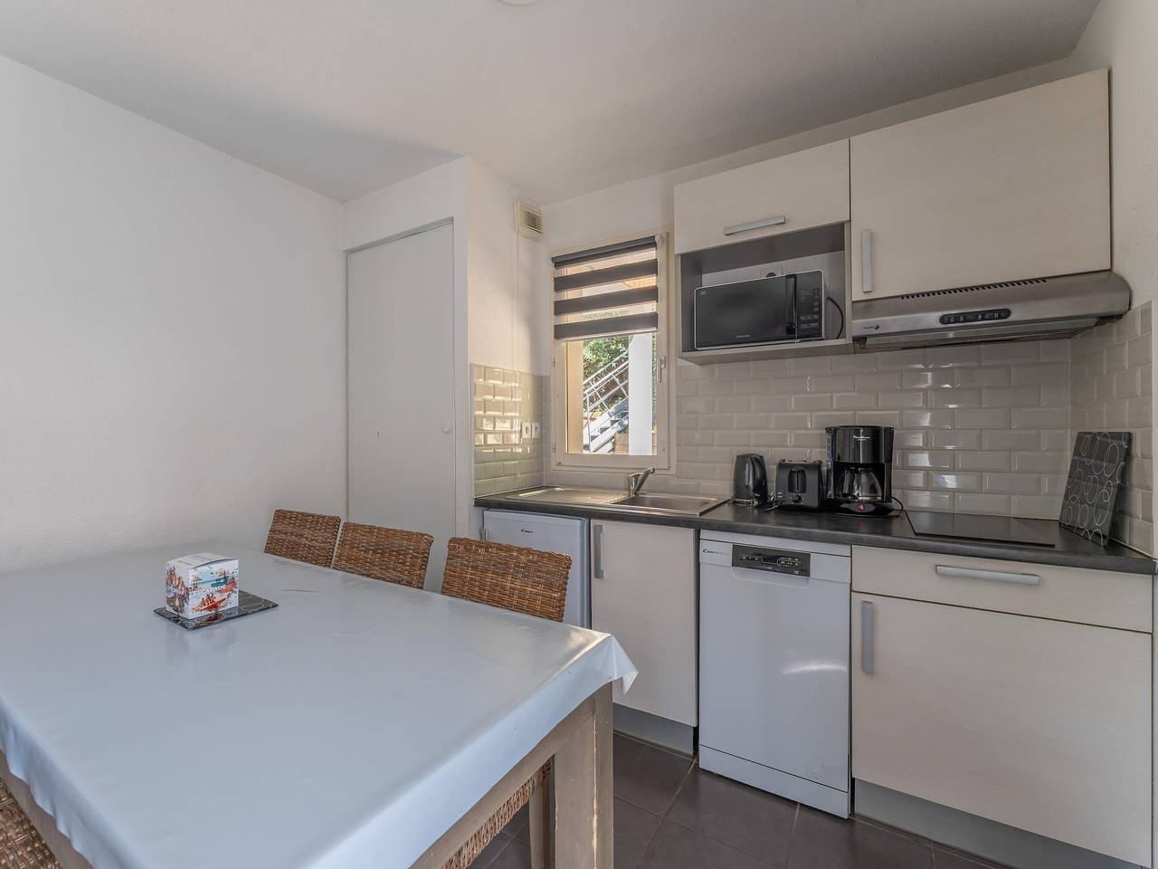 Apartamento entero, Lacanau Stay, a 100 m del lago y la piscina. in Lac de Lacanau, Lacanau