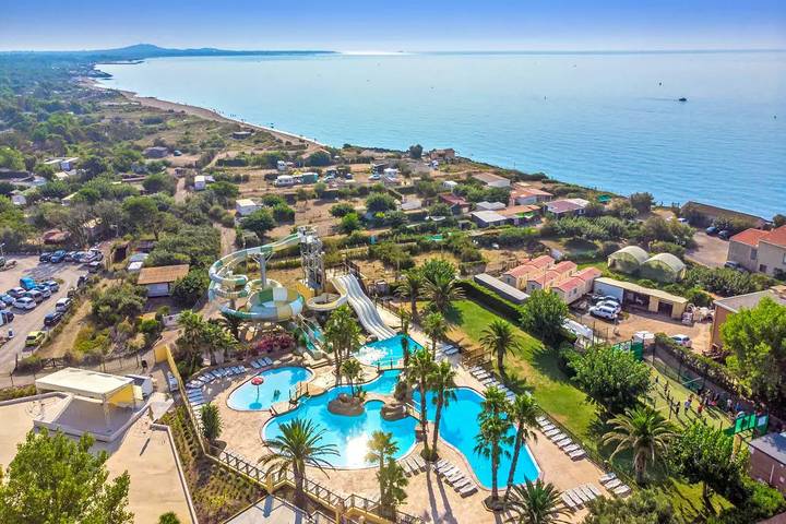 Camping pour 4 personnes, avec piscine ainsi que sauna et terrasse, animaux acceptés à Vias - 3