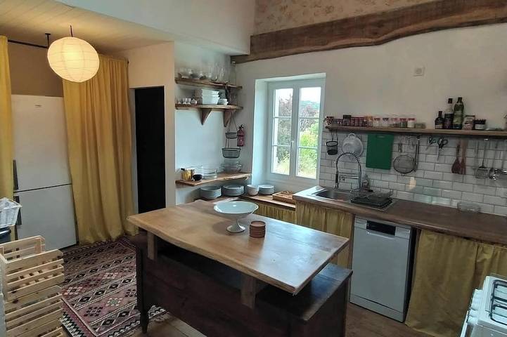 Gîte pour 4 personnes, avec jardin, animaux acceptés à Yviers