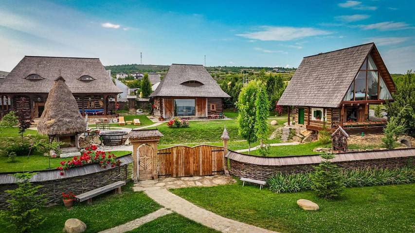 Apartament wakacyjny dla 2 osób, z basen i sauna oraz jacuzzi i ogród w Kluż-Napoka