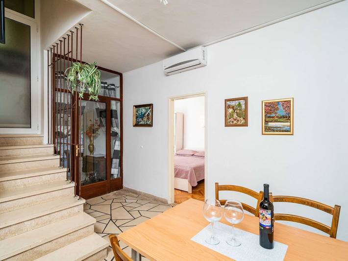 Ganze Wohnung, Apartments Nikolina (Lu) -  Two-Bedroom Apartment with Terrace in Lumbarda, Korcula