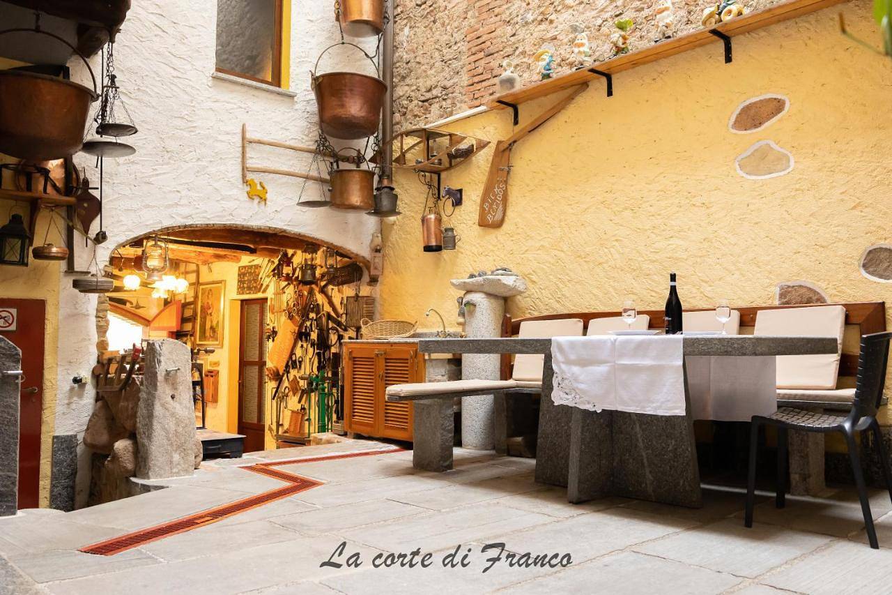 Ganze Wohnung, La Corte di Franco - 4 appartamenti lago Lugano in Brusimpiano, Brusimpiano Gemeinde