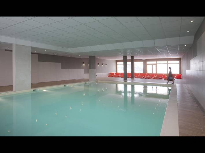 Location de vacances pour 10 personnes, avec piscine ainsi que balcon/terrasse et sauna, adapté aux familles à Sainte-Foy-Tarentaise