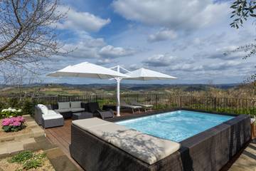 Holiday Rental for 6 People in San Gimignano, Chianti, Photo 2