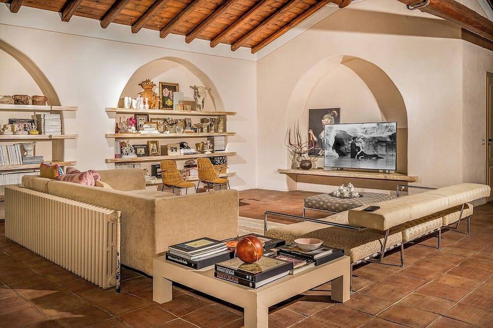 Linera 10, Emma Villas in Santa Venerina, Etna