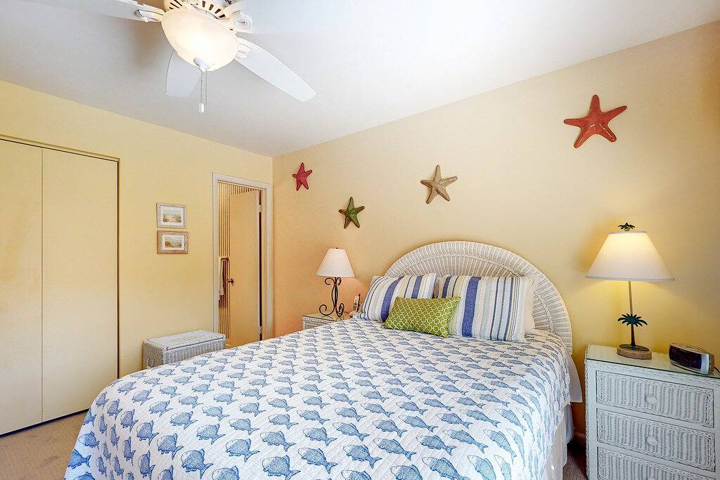 Ganze Wohnung, Sea Colony Tennis 1st Floor Condo w/ Free Wifi, Shared Pool, & Basketball Court in Sea Colony, Middlesex Beach