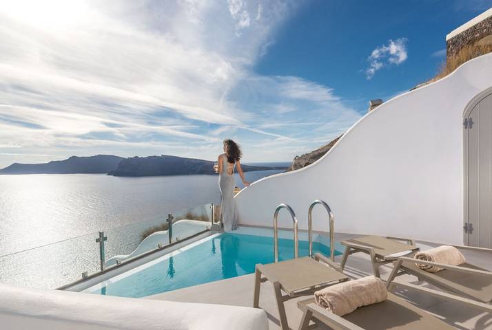 Villa for 2 people, with Ocean view and Balcony as well as Terrace and Pool in Oia