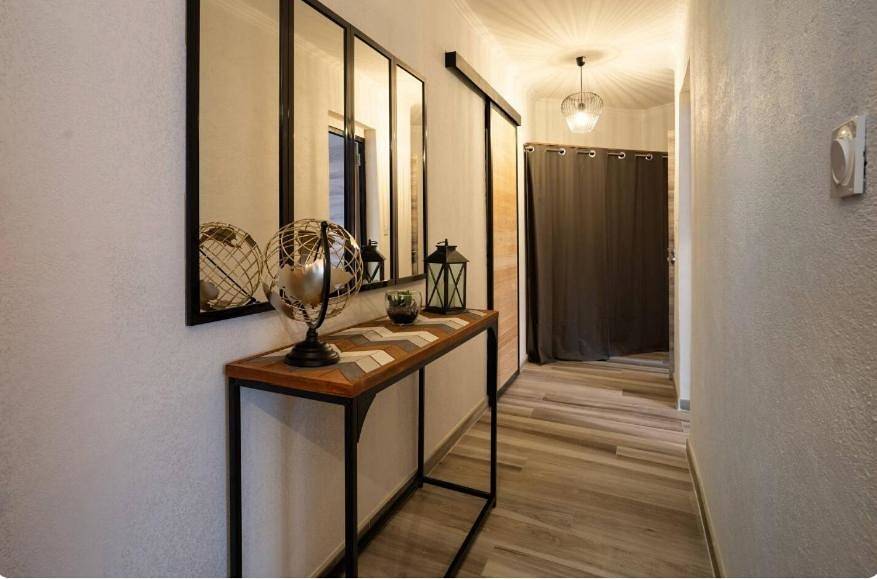 Appartement entier, One-Bedroom Apartment in Montans, Région d'Albi