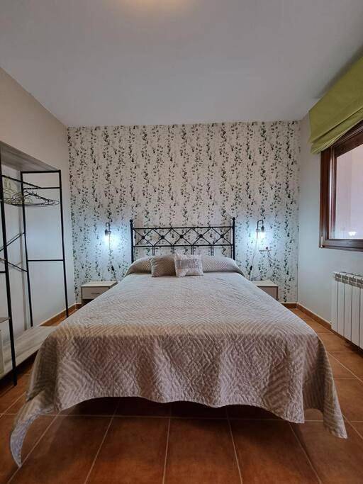 Appartement de vacances pour 3 personnes, avec balcon ainsi que piscine et vue - 1