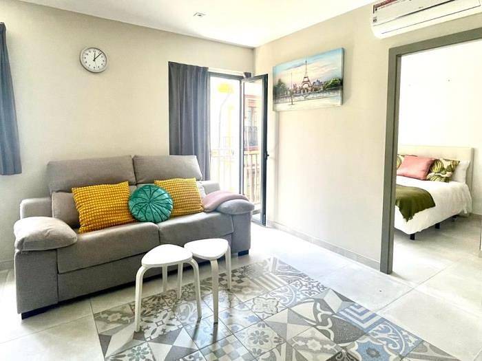 Appartement de vacances entier, Appartement de vacances pour 4 personnes avec balcon in Casco Antiguo, Séville