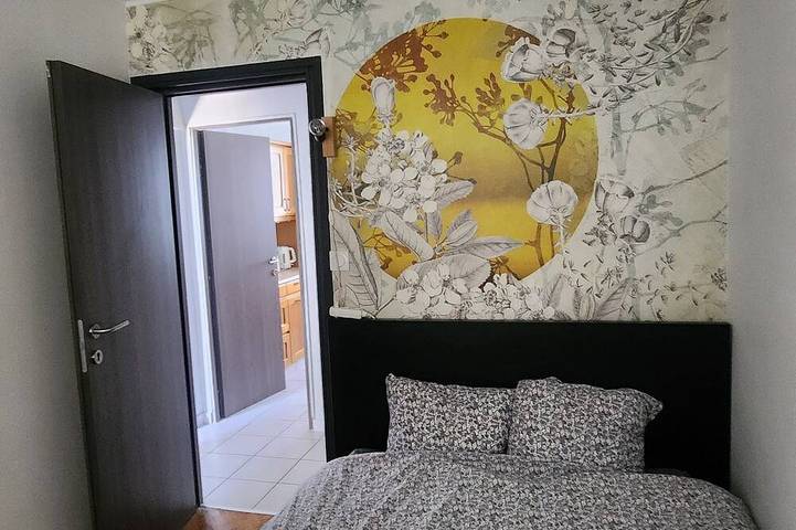 Ganze Wohnung, 70m2 apartment in Dijon, 4th floor without elevator, 5 minutes from Zenith in Dijon, Dijon und Umgebung