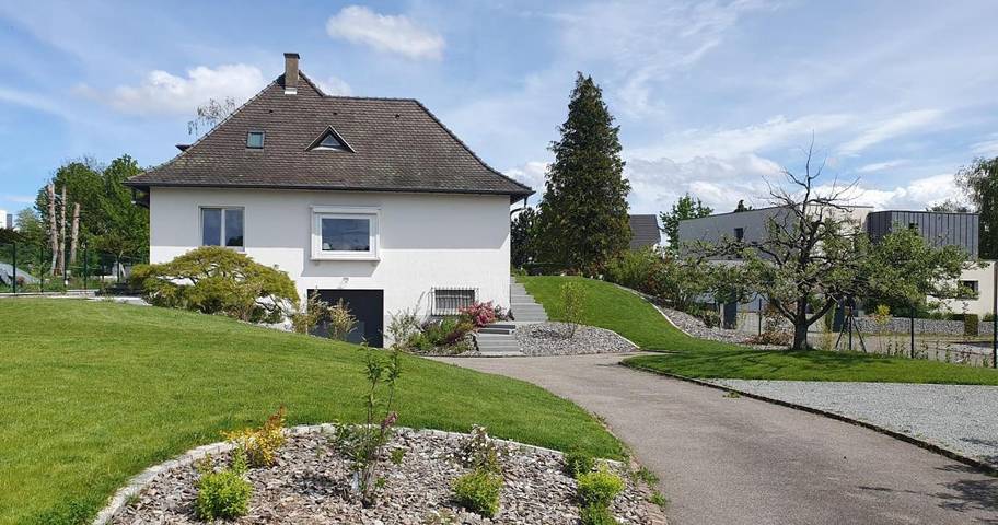 Cottage pour 2 personnes, avec terrasse ainsi que jardin et piscine à Heimsbrunn
