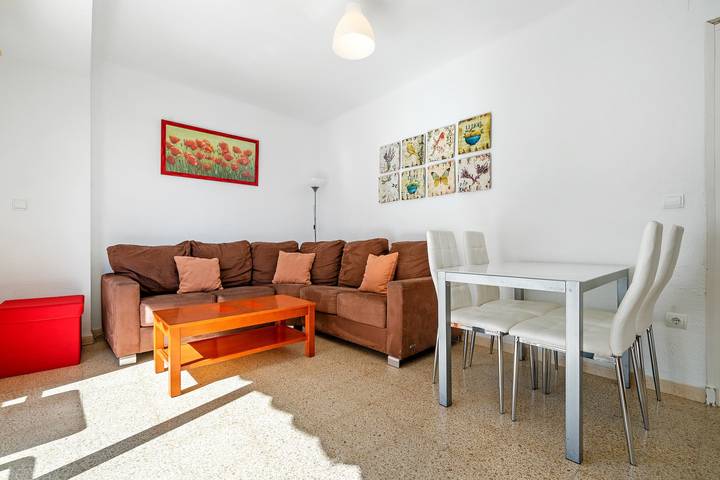 Entire apartment, Apartment 'Vista Mar' with Sea View, Wi-Fi and Air Conditioning in Platja de les Avellanes (Terres de l'Ebre), l'Ampolla
