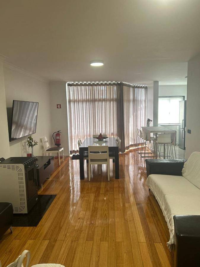 Apartamento inteiro, Two-Bedroom Apartment in Aver-o-Mar, Amorim e Terroso, Distrito do Porto