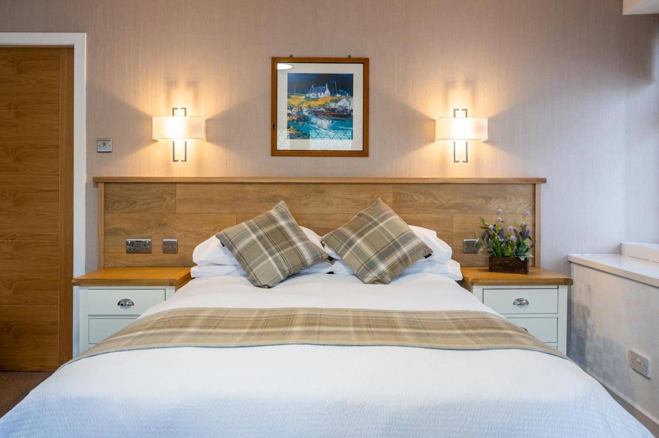Double Room with Private Bathroom in Ullapool, Highlands