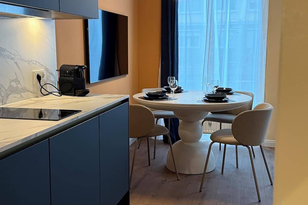 Ganze Wohnung, Atrium Apartment Erdgeschoß in Aachen, Rheinland