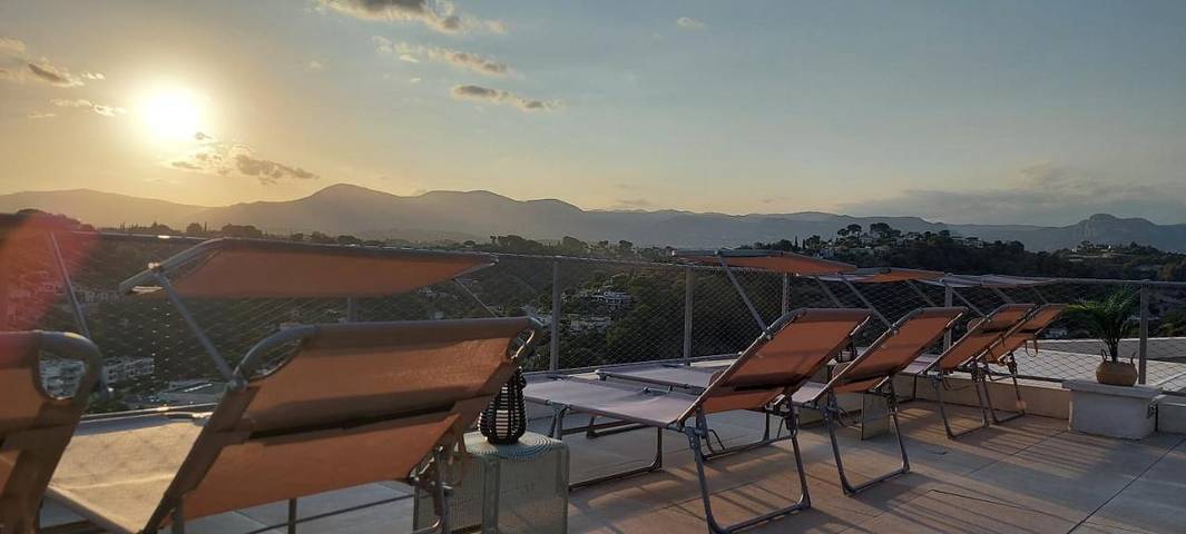 Maison d’hôte pour 2 personnes, avec piscine ainsi que jardin et vue à Cagnes-sur-Mer - 4