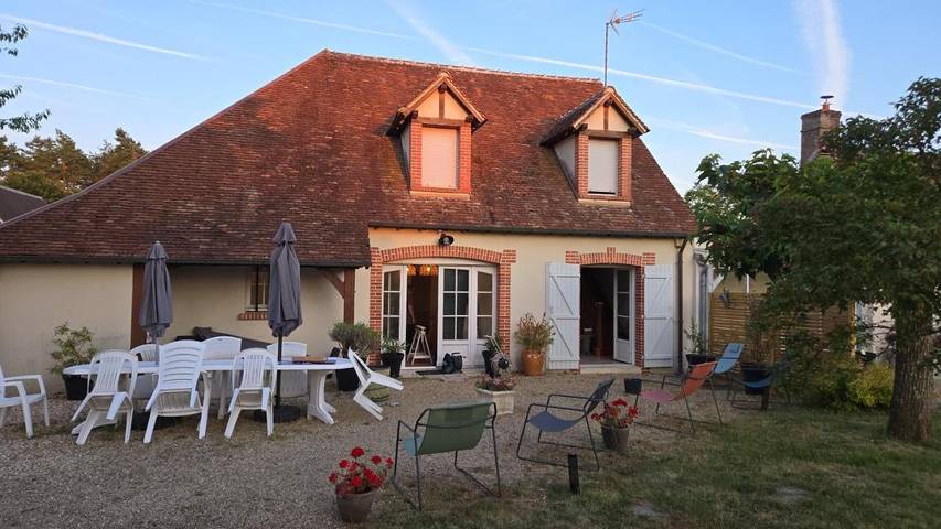Maison de campagne pour 8 personnes, avec Terrasse à Mur-de-Sologne